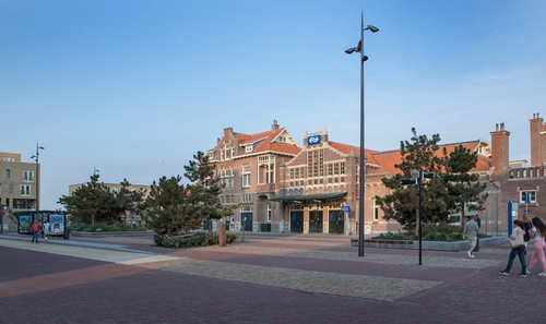 Stationsplein Zandvoort aan Zee 1 Stationsplein Zandvoort aan Zee 1