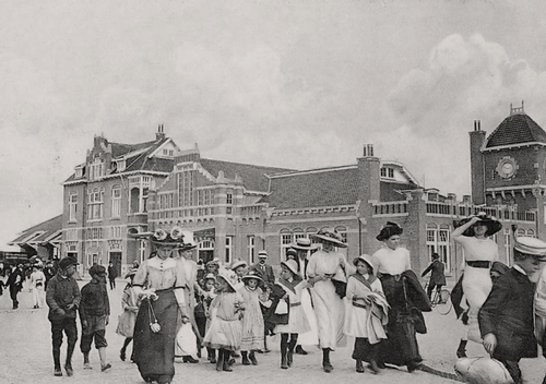 Stationsplein Zandvoort aan Zee 10 Stationsplein Zandvoort aan Zee 10